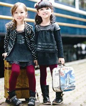 宝宝衣服成人缩小版视频,揭秘成人缩小版宝宝衣的趣味与时尚-第1张图片-抖抈免费版app 宝宝衣服成人缩小版视频,揭秘成人缩小版宝宝衣的趣味与时尚-第1张图片-抖抈免费版app