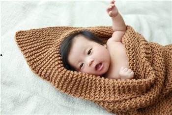 宝宝衣服成人缩小版视频,揭秘成人缩小版宝宝衣的趣味与时尚-第2张图片-抖抈免费版app 宝宝衣服成人缩小版视频,揭秘成人缩小版宝宝衣的趣味与时尚-第2张图片-抖抈免费版app