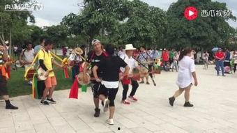 成人彝族群舞视频大全,视频大全中的民族韵律与风情展现-第2张图片-抖抈免费版app 成人彝族群舞视频大全,视频大全中的民族韵律与风情展现-第2张图片-抖抈免费版app