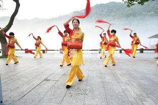 飞天乐鼓成人 独舞视频,成人独舞风采展现-第1张图片-抖抈免费版app 飞天乐鼓成人 独舞视频,成人独舞风采展现-第1张图片-抖抈免费版app