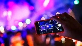 干冰变成人物视频,瞬间变身的奇幻之旅-第2张图片-抖抈免费版app