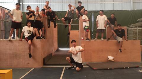 沙包训练成人动作视频大全-第2张图片-抖抈免费版app