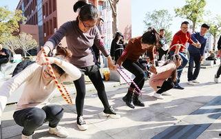 趣味成人学生视频,揭秘校园里的欢乐时光-第2张图片-抖抈免费版app