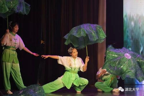 元旦打竹板视频成人,元旦打竹板视频里的生活启示-第1张图片-抖抈免费版app