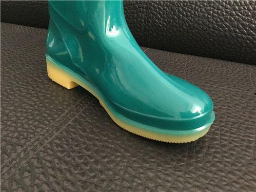 雨靴成人捡漏视频-第1张图片-抖抈免费版app